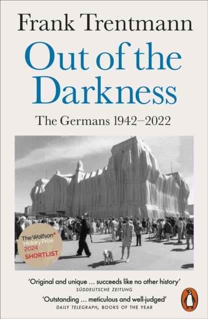 Out of the Darkness : The Germans, 1942-2022 - 9780141985848