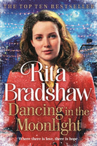 Dancing in the Moonlight : A Heart-breaking Historical Romance that is Gripping Until the Very Last Page - 9781035077168
