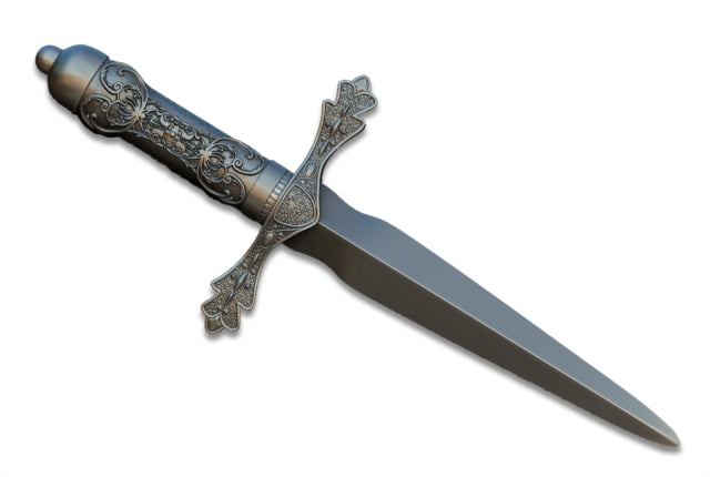 Lauren Roberts Powerless: Paedyn's Dagger Pen